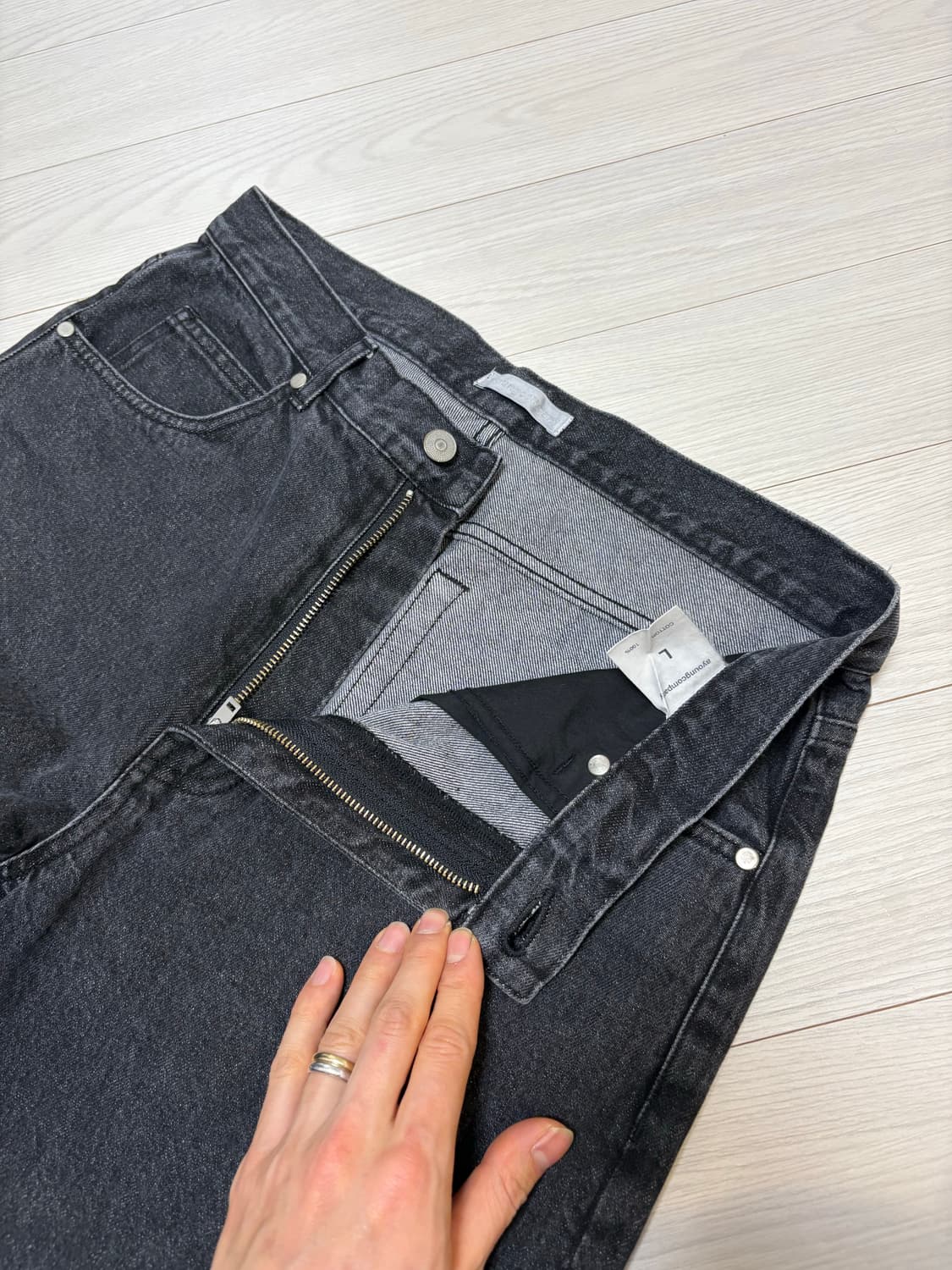 아영상사 와이드 데님 흑청 팬츠 L사이즈(32-33인치) 상품이미지3