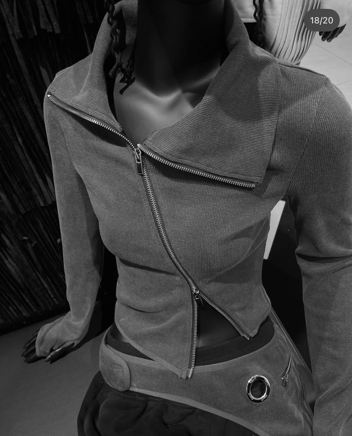UNBAL FULL ZIP TOP IN WASHED GREY 상품이미지5