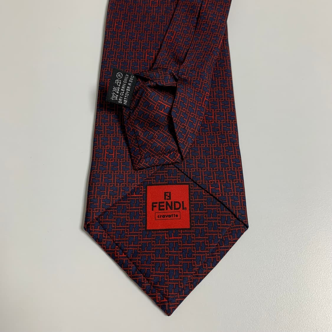 펜디(FENDI) FF로고 명품넥타이 새상품급 S등급 9.4cm 상품이미지7