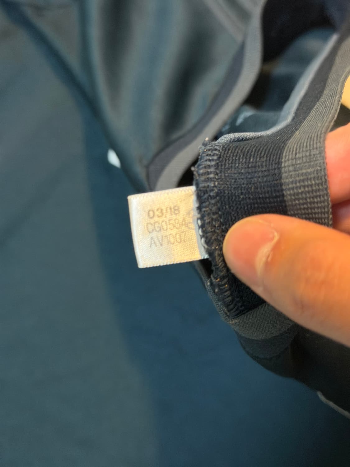 아디다스 18-19 레알마드리드 어웨이 유니폼 져지드 어웨이 유니폼 져지 상품이미지3