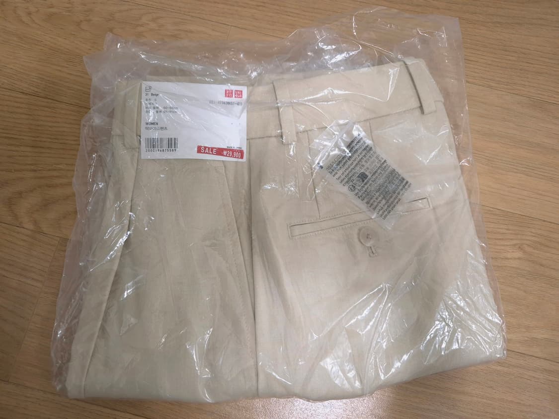 유니클로 턱와이드슬랙스 베이지 새상품 상품이미지2