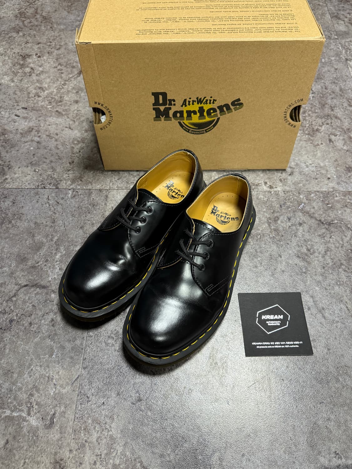 닥터마틴 1461 스무스 250 크림 상품이미지1