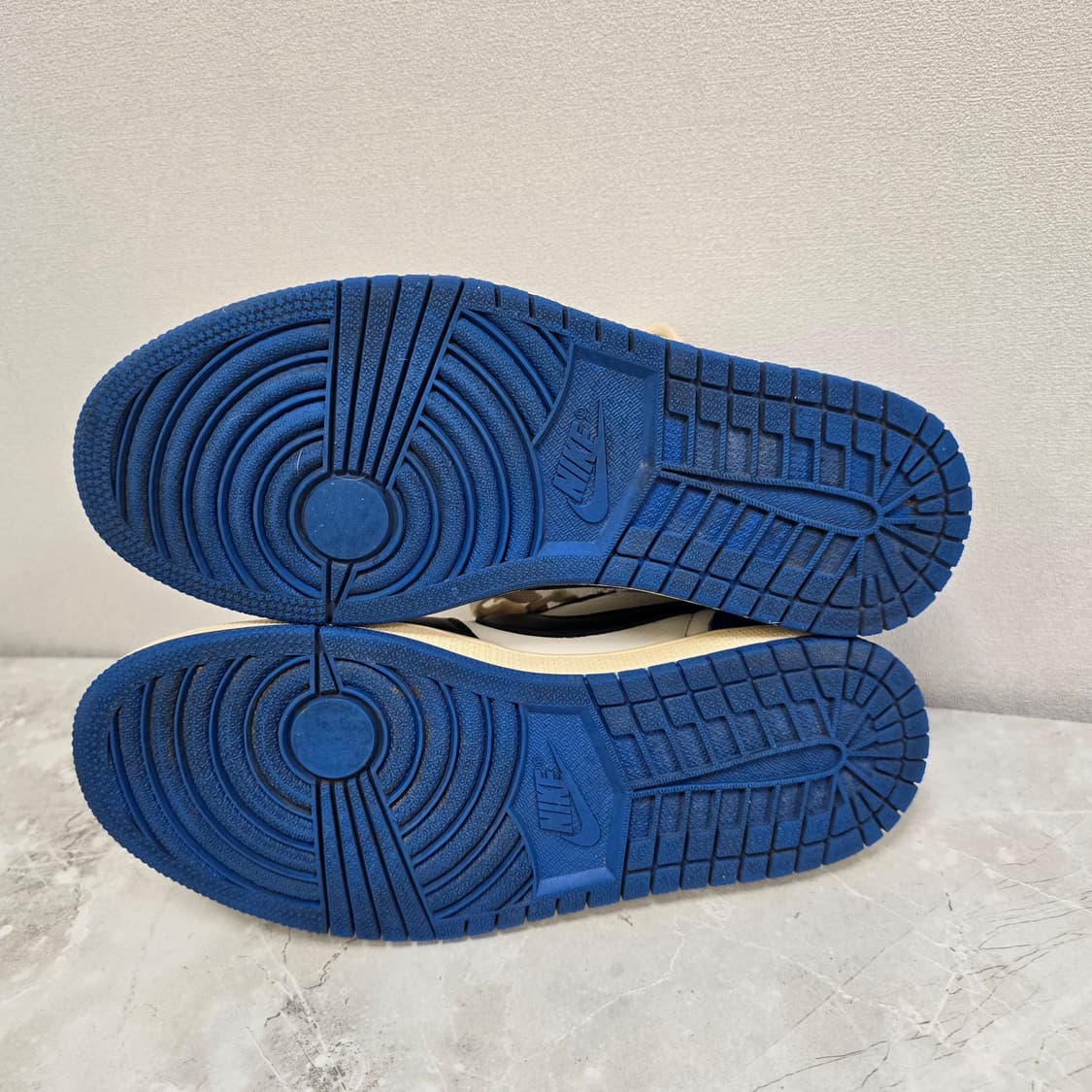 조던 트래비스 스캇 프라그먼트 스니커즈 신발 250사이즈 판매 상품이미지7