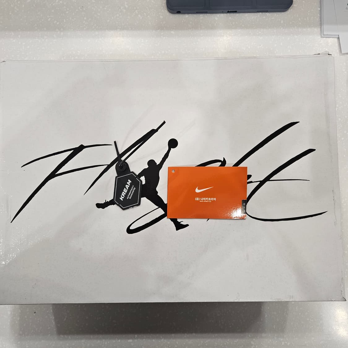 조던4  화이트썬더  275 판매 상품이미지9