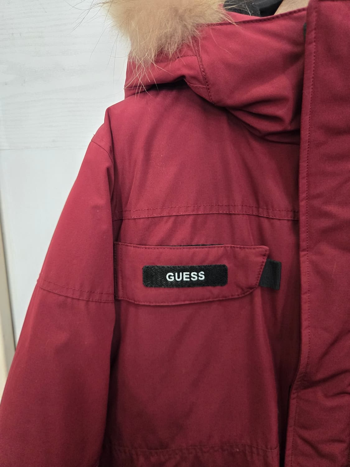 (105,XL) GUESS 게스 오리털 패딩 ! 모자털 너구리털@ 상품이미지2