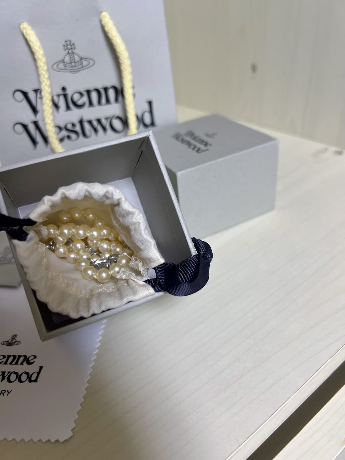 비비안웨스트우드 미니 바스 릴리프 진주 목걸이 상품이미지7