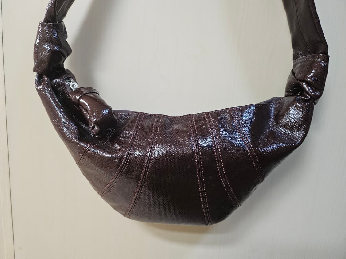 르메르 스몰 크루아상백 코티드 코튼 초콜릿 퐁당 상품이미지2