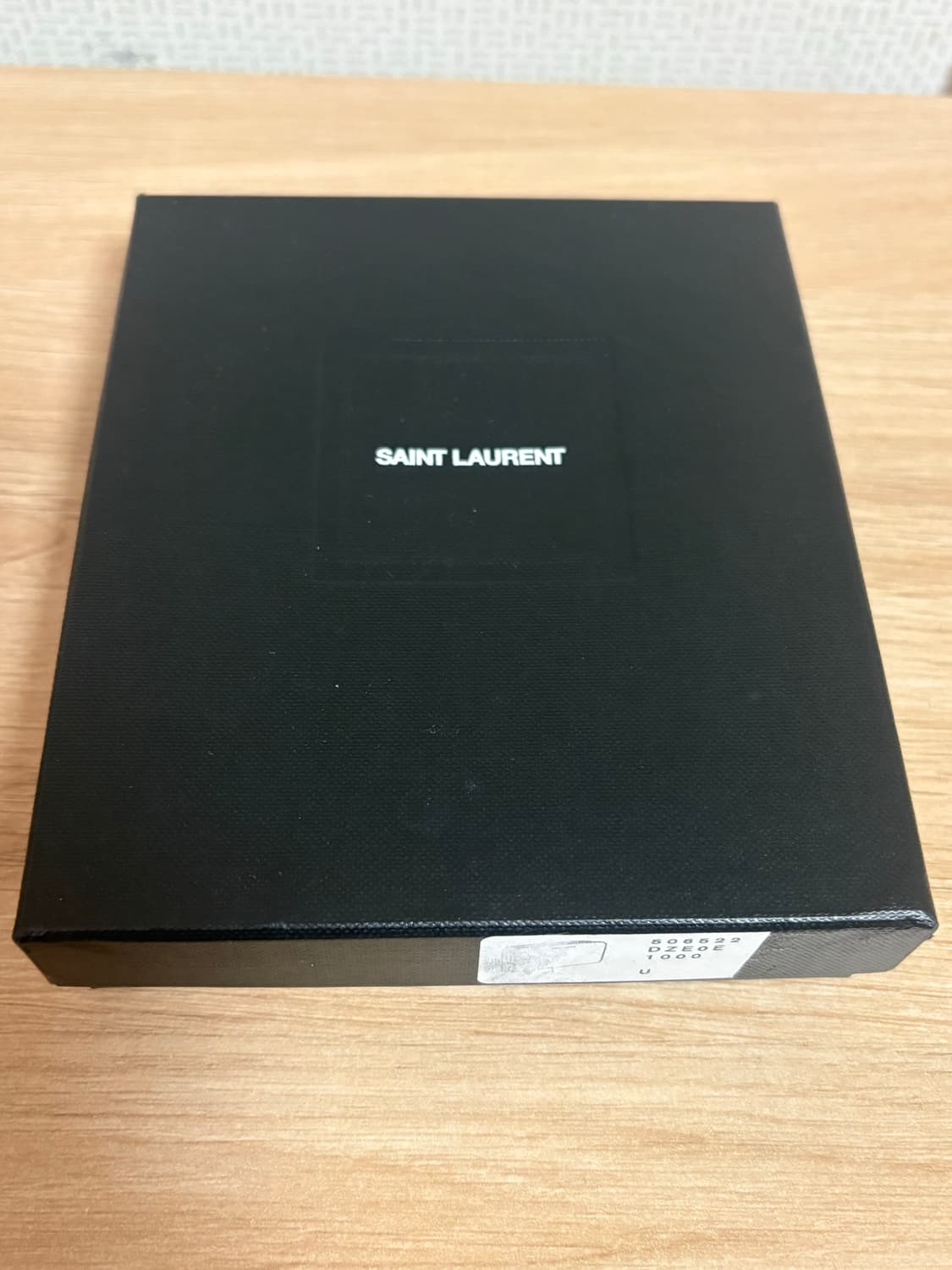 생로랑 크로커다일 지퍼돌이 지갑 판매합니다 상품이미지8