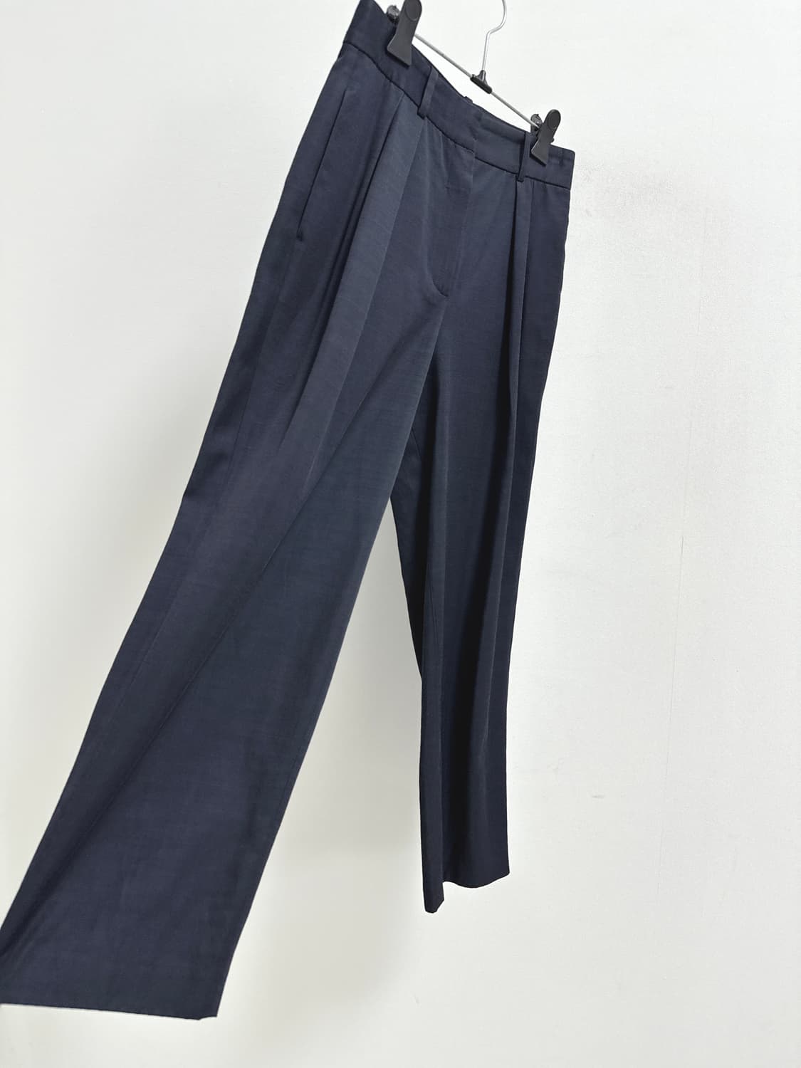 마시모두띠 네이비 핀턱 팬츠 상품이미지3