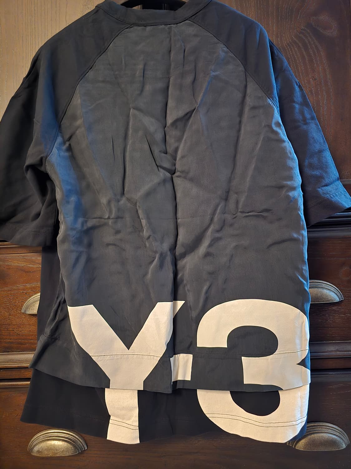 Y3 오버핏 반팔셔츠 L사이즈입니다 상품이미지2