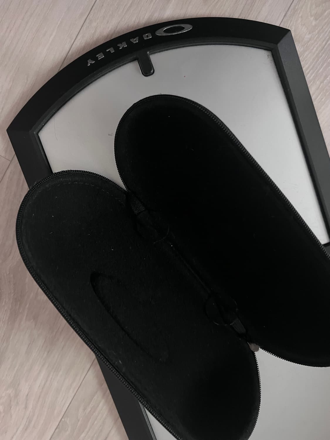 Oakley X Meral Soft Case 상품이미지2