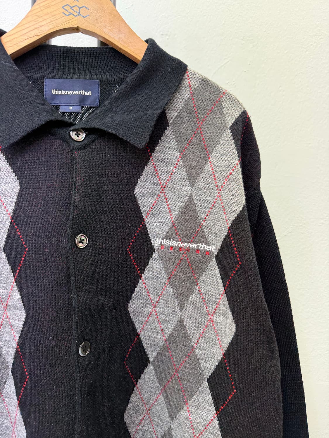 정품) 디스이즈네버댓 아가일 가디건 블랙 M 상품이미지4