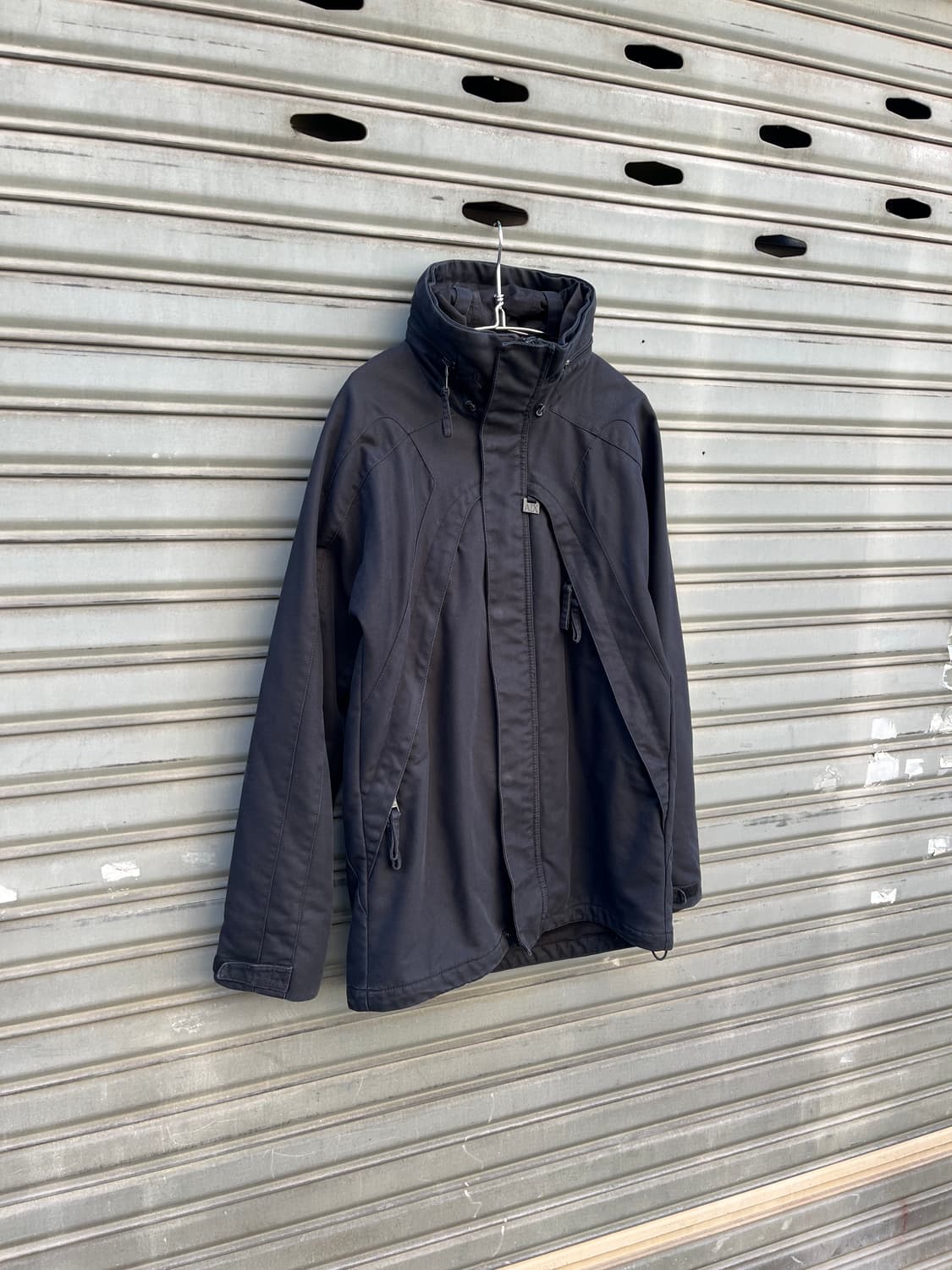 Armani Exchange 사선 지퍼라인 자켓 상품이미지1