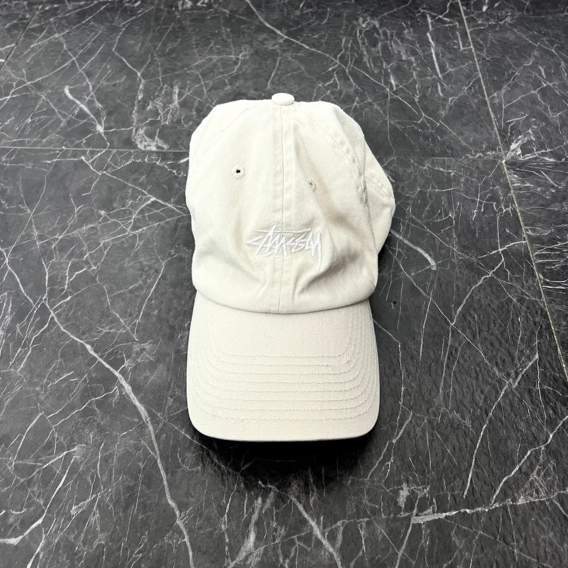 스투시 로고 베이직 볼캡 상품이미지1