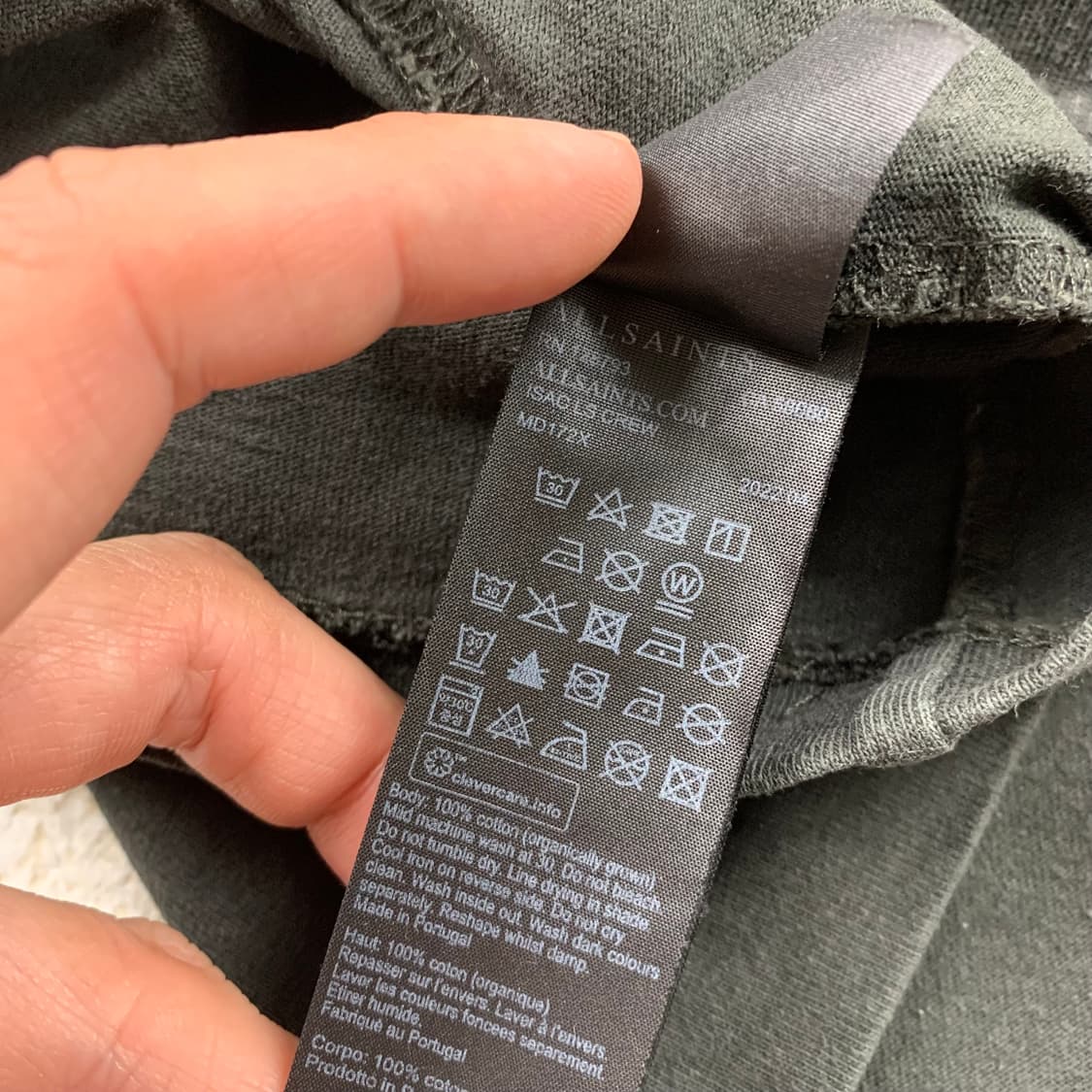 올세인츠 워시드 블랙 박시핏 롱슬리브 티셔츠  상품이미지6