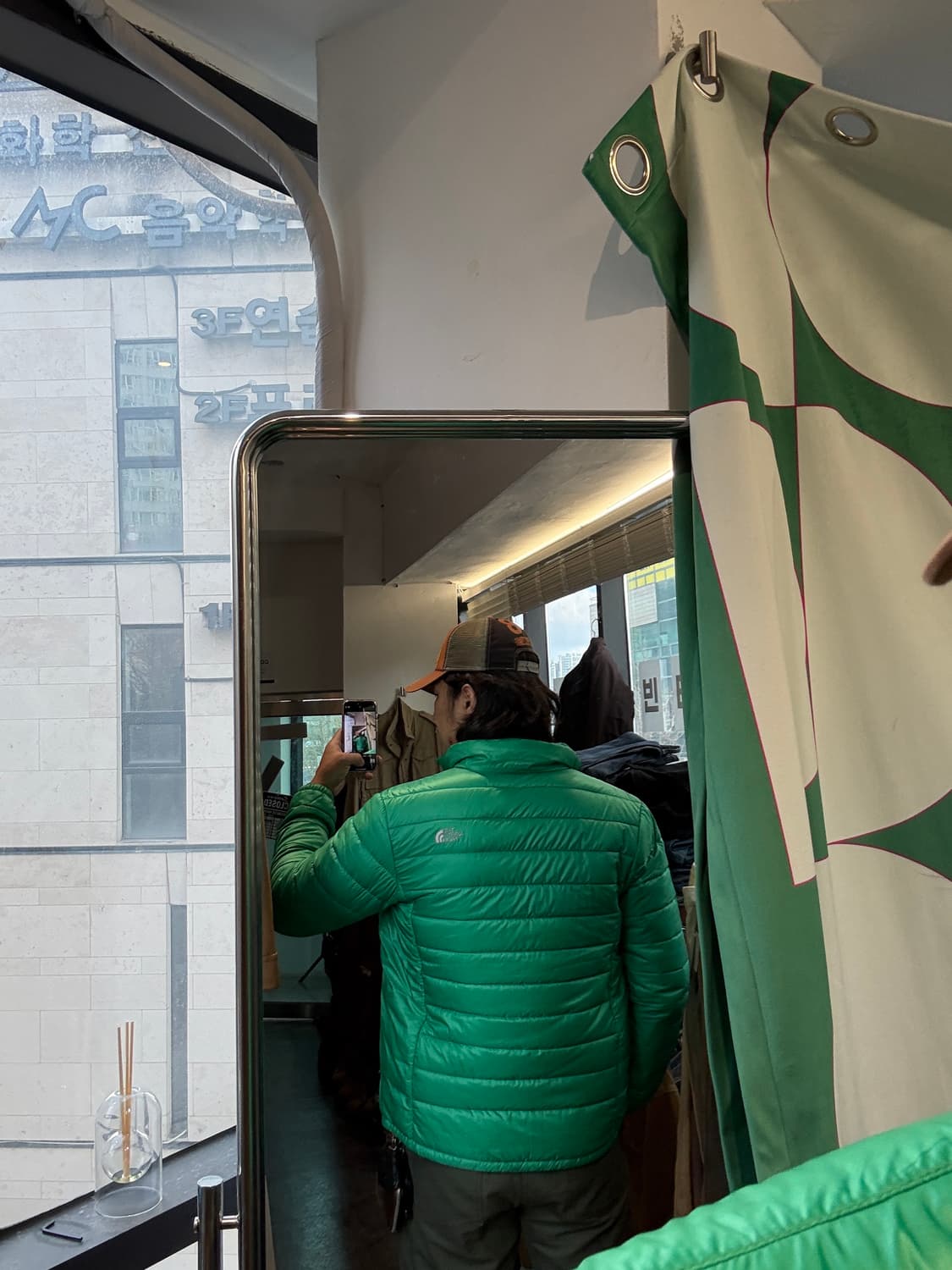 노스페이스 v-motion 경량패딩 XL 상품이미지9