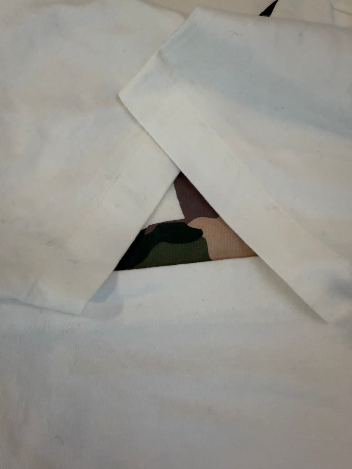 꼼데가르송 카모플라쥬 빅하트 반팔 티셔츠 화이트 상품이미지4