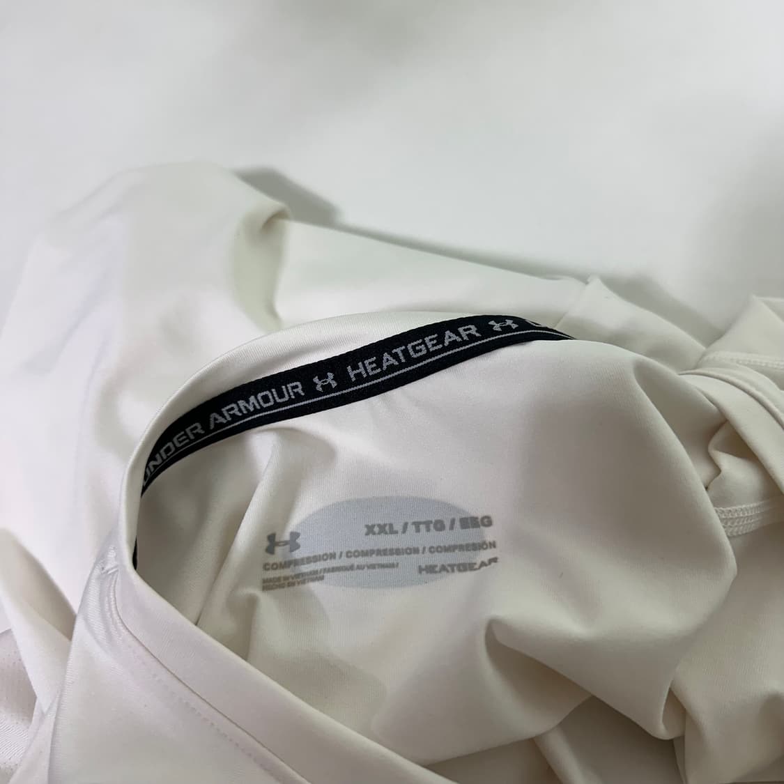 XL-XXL 언더아머 크림화이트 히트기어 헬스타이즈 상품이미지5
