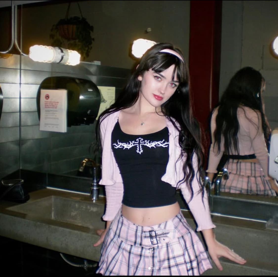 Truth or Dare Tank Top 상품이미지1