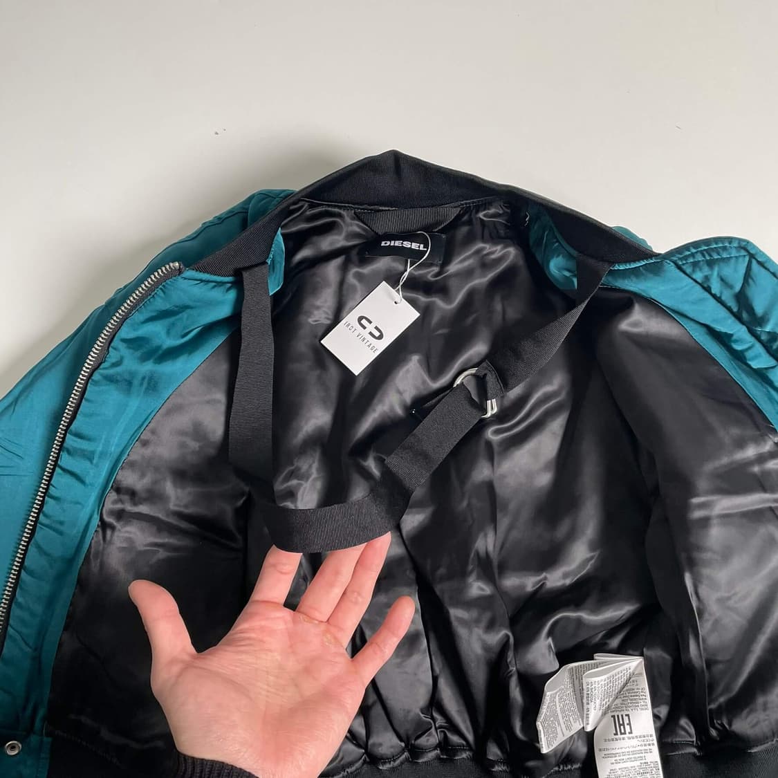 디젤 사틴 셔링 봄버 상품이미지9