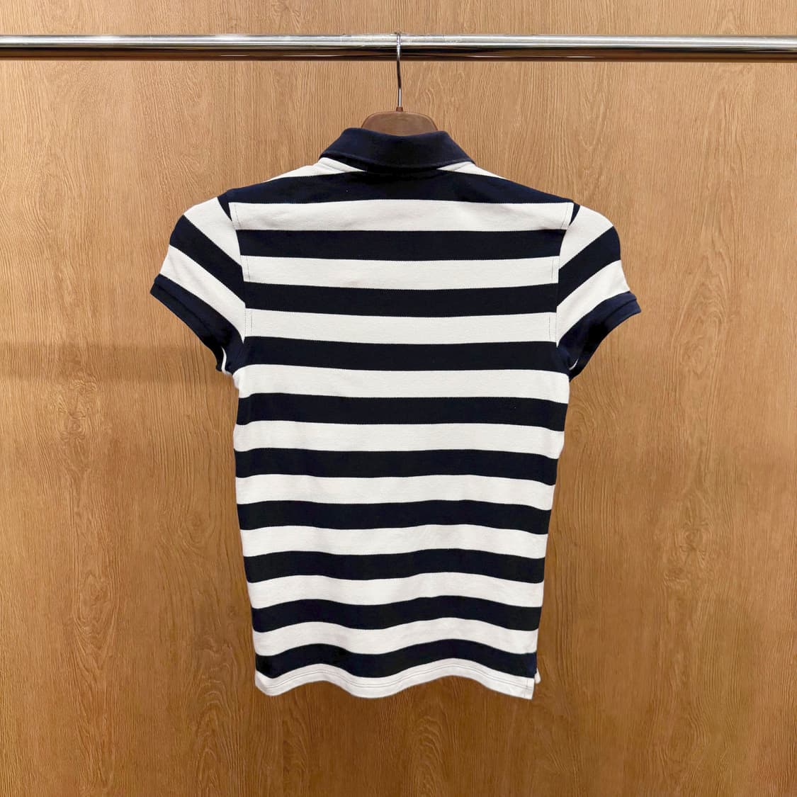 아르마니 익스체인지 반팔 티셔츠 스트라이프 패턴 카라넥 디테일 네이비 상품이미지3