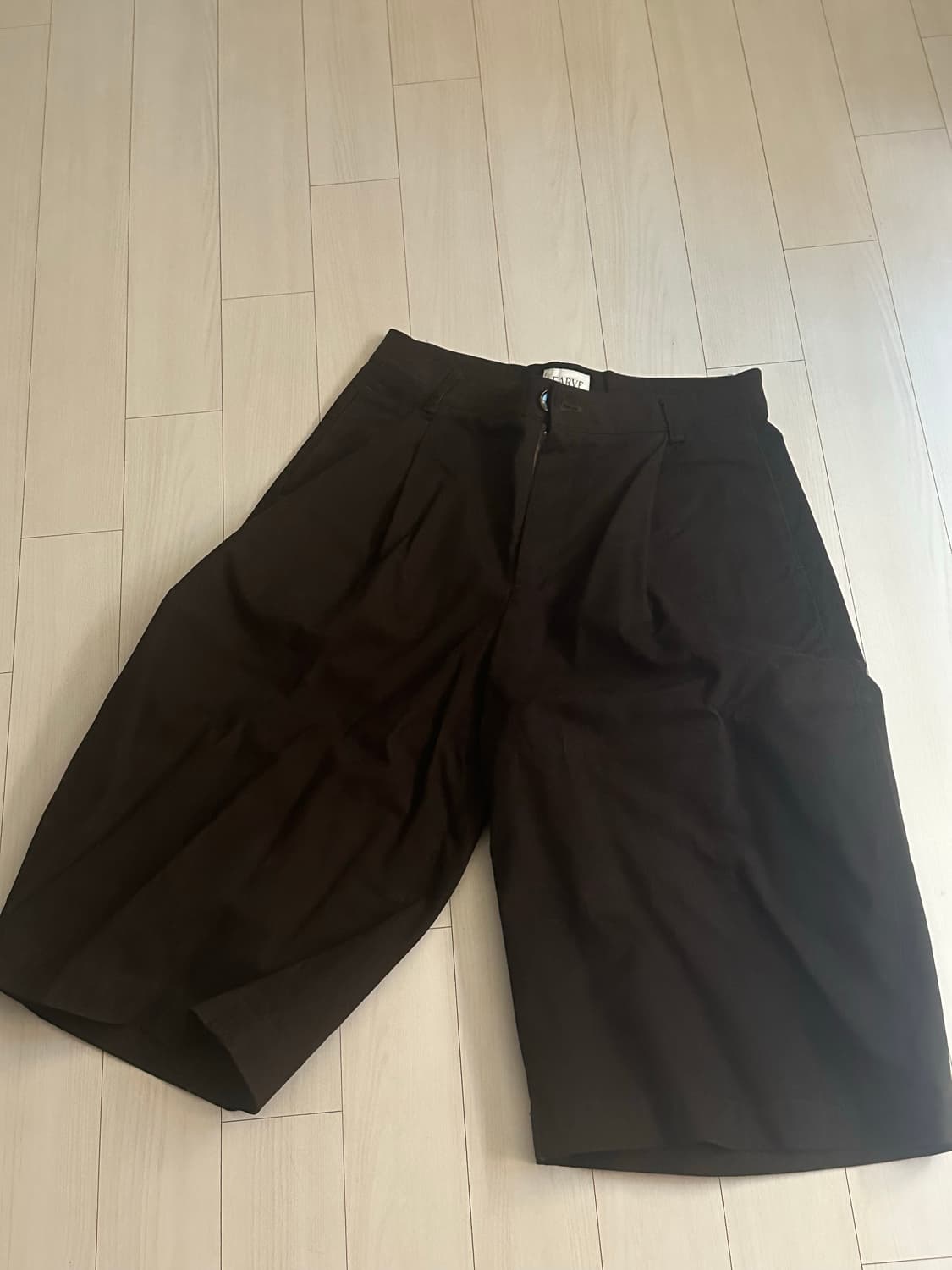 르아브 모카 캔버스 버뮤다 팬츠 상품이미지1