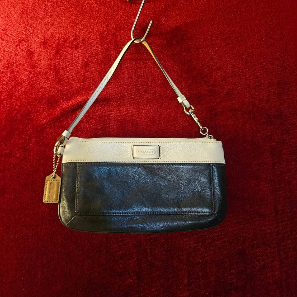 코치(COACH) 투톤 블럭 미니백
 22 x 12size 상품이미지1