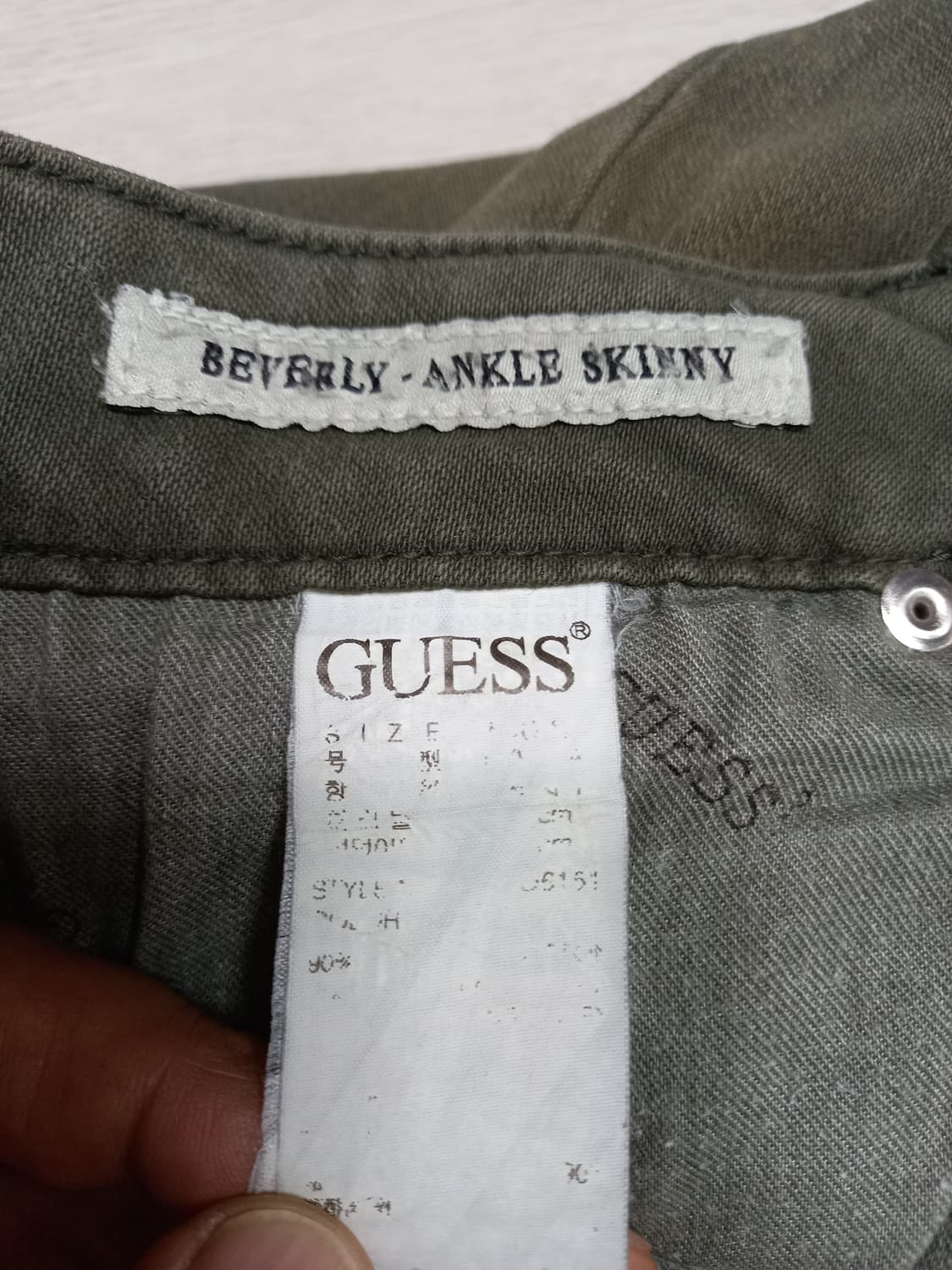 25 GUESS Berverly Ankle 스판스키니 카키 25-304 상품이미지9