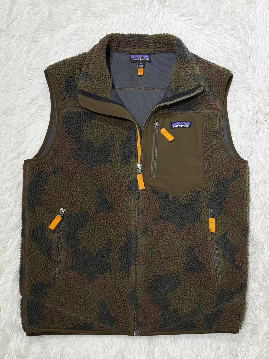 파타고니아 클래식 레트로X 밀리터리 후리스 조끼 상품이미지5