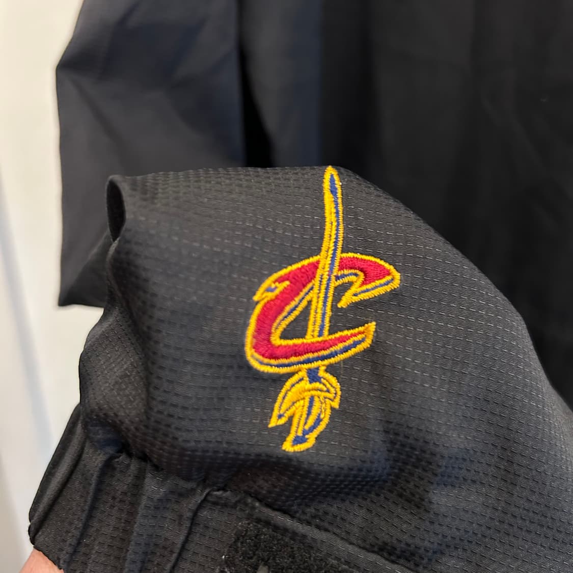NBA 클리블랜드 샌트럴 오버핏 후드 아노락 상품이미지4