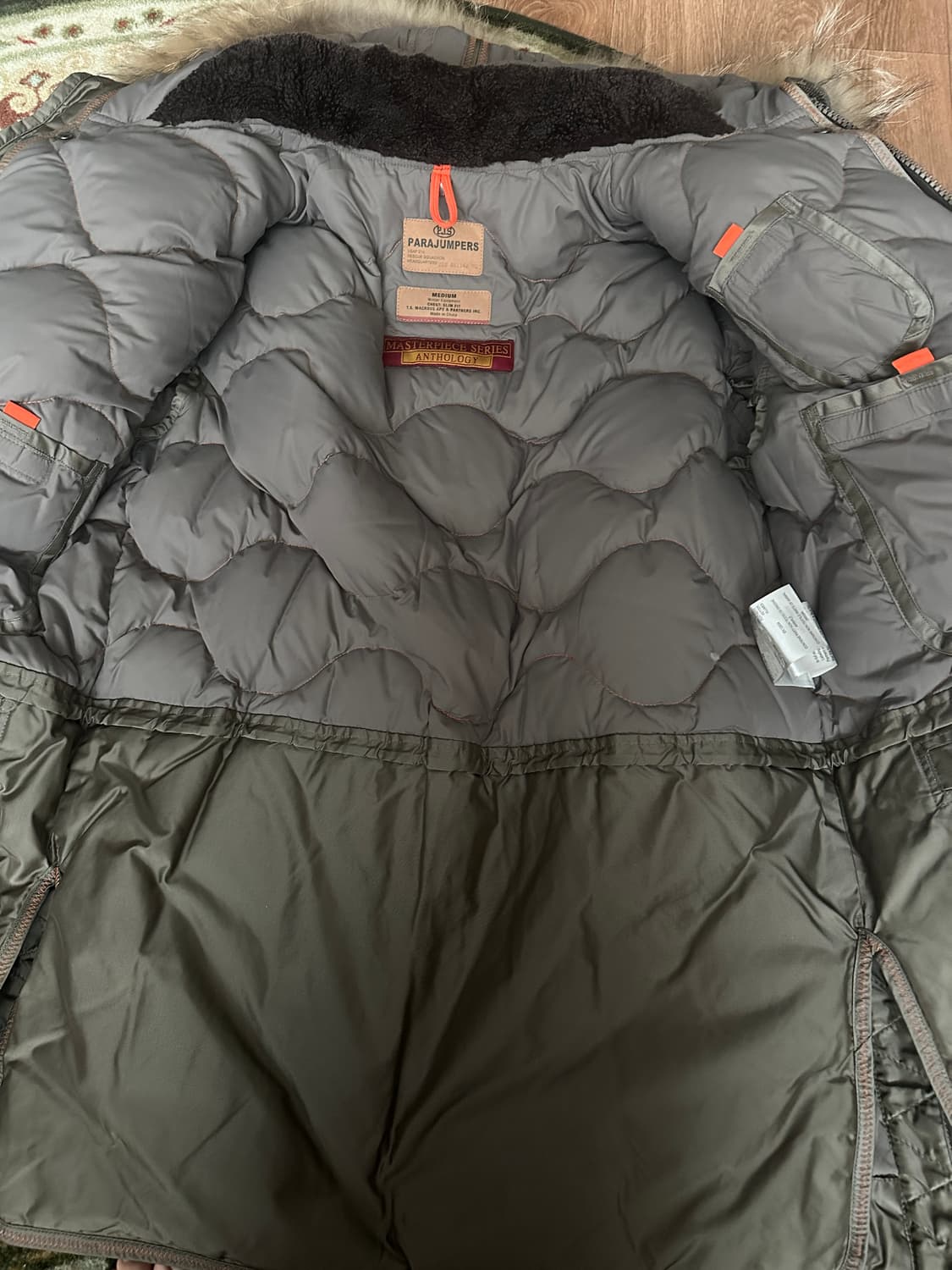 파라점퍼스 마스터피스 M사이즈 상품이미지5