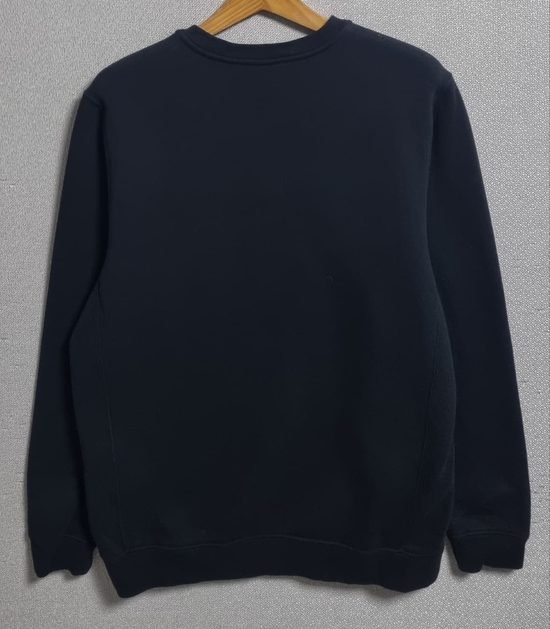 L ) 나이키 블랙 멀티로고 기모 맨투맨 상품이미지2