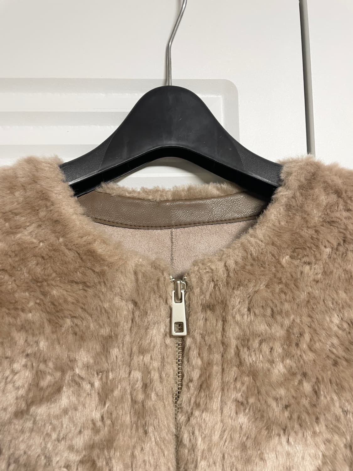 아떼바네사브루노 무스탕 상품이미지5