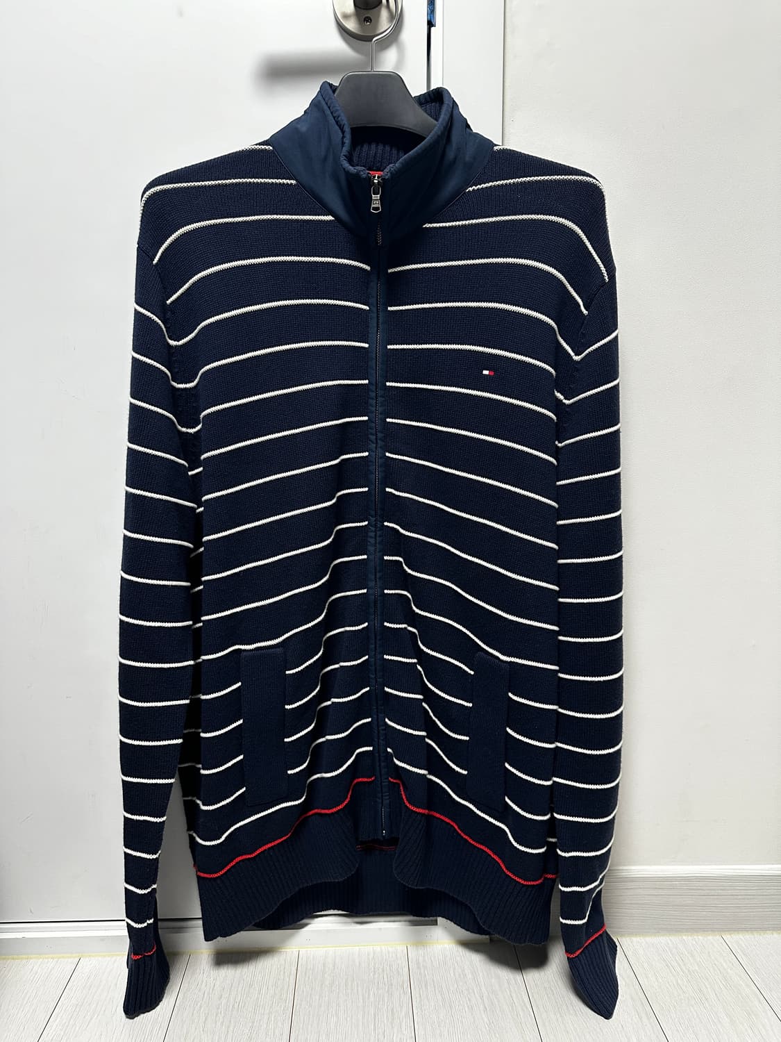 타미힐피거 스트라이프 남성 니트 집업 상품이미지1