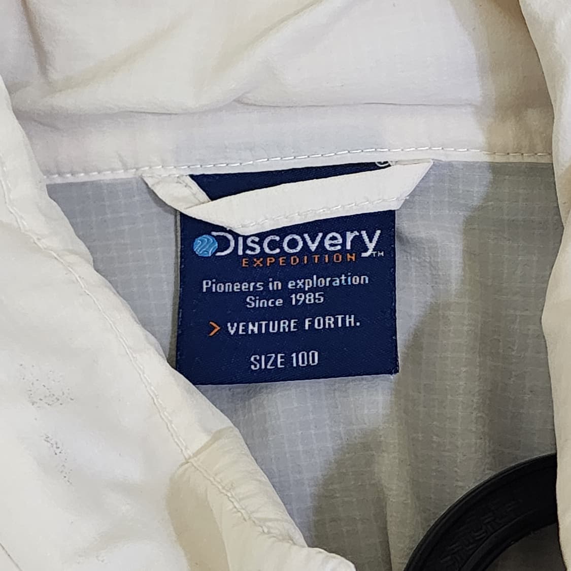 [100] 디스커버리 익스페디션 라이트 윈드 자켓 (오프화이트) 상품이미지4