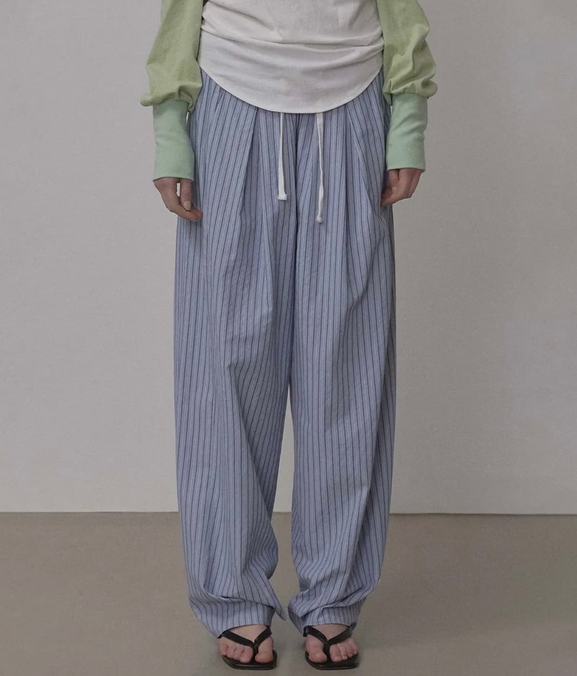 스컬프터 Bed To Go Pintuck Pants Blue m사이즈 상품이미지1