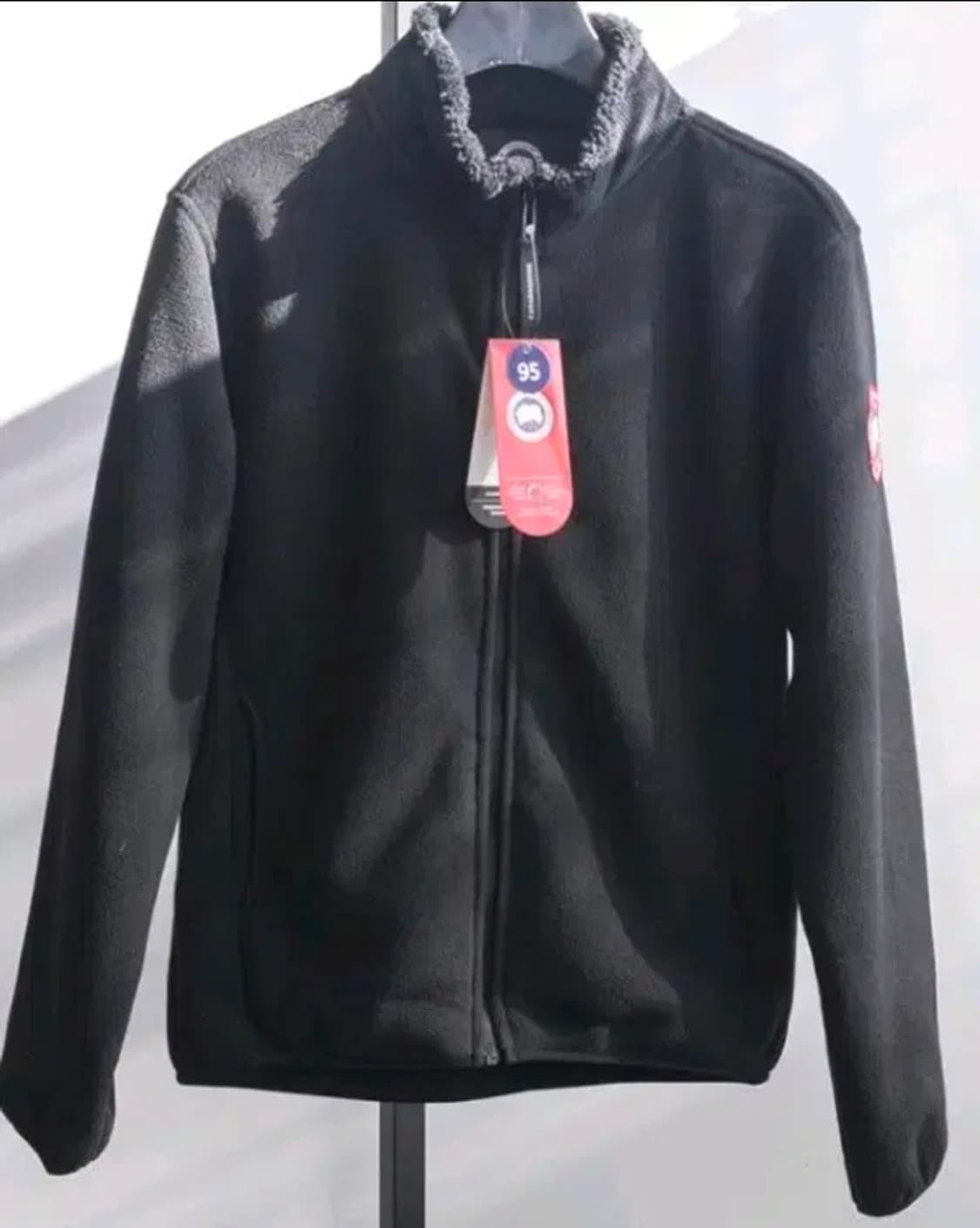 캐나다구스 블랙 플리스 자켓 상품이미지1