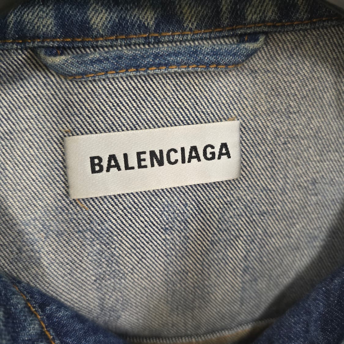 발렌시아가 백로고 데님 자켓 36사이즈 105 판매 상품이미지3