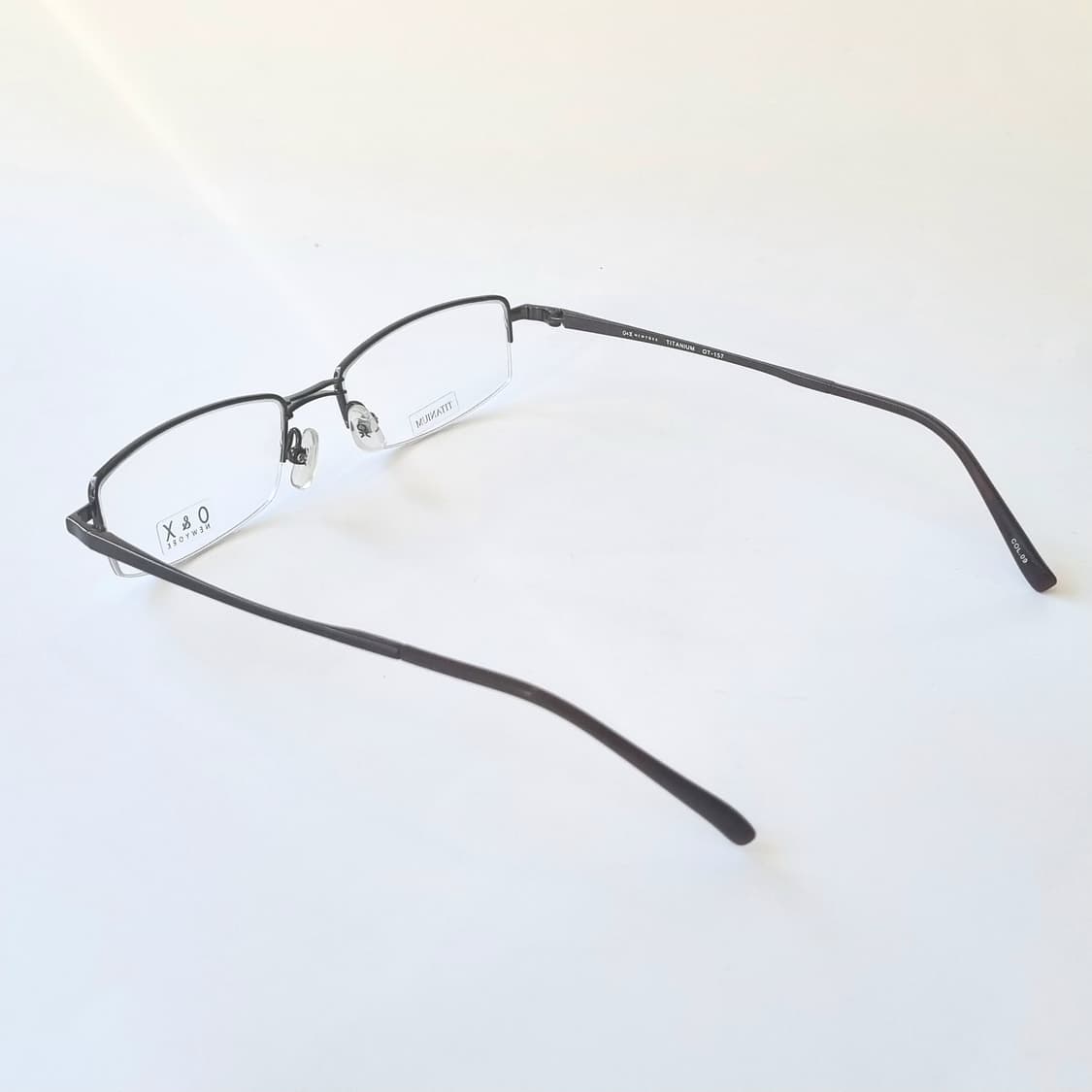 데드스탁 O&X 뉴욕 100%티타늄 명품 반무테 518 상품이미지6