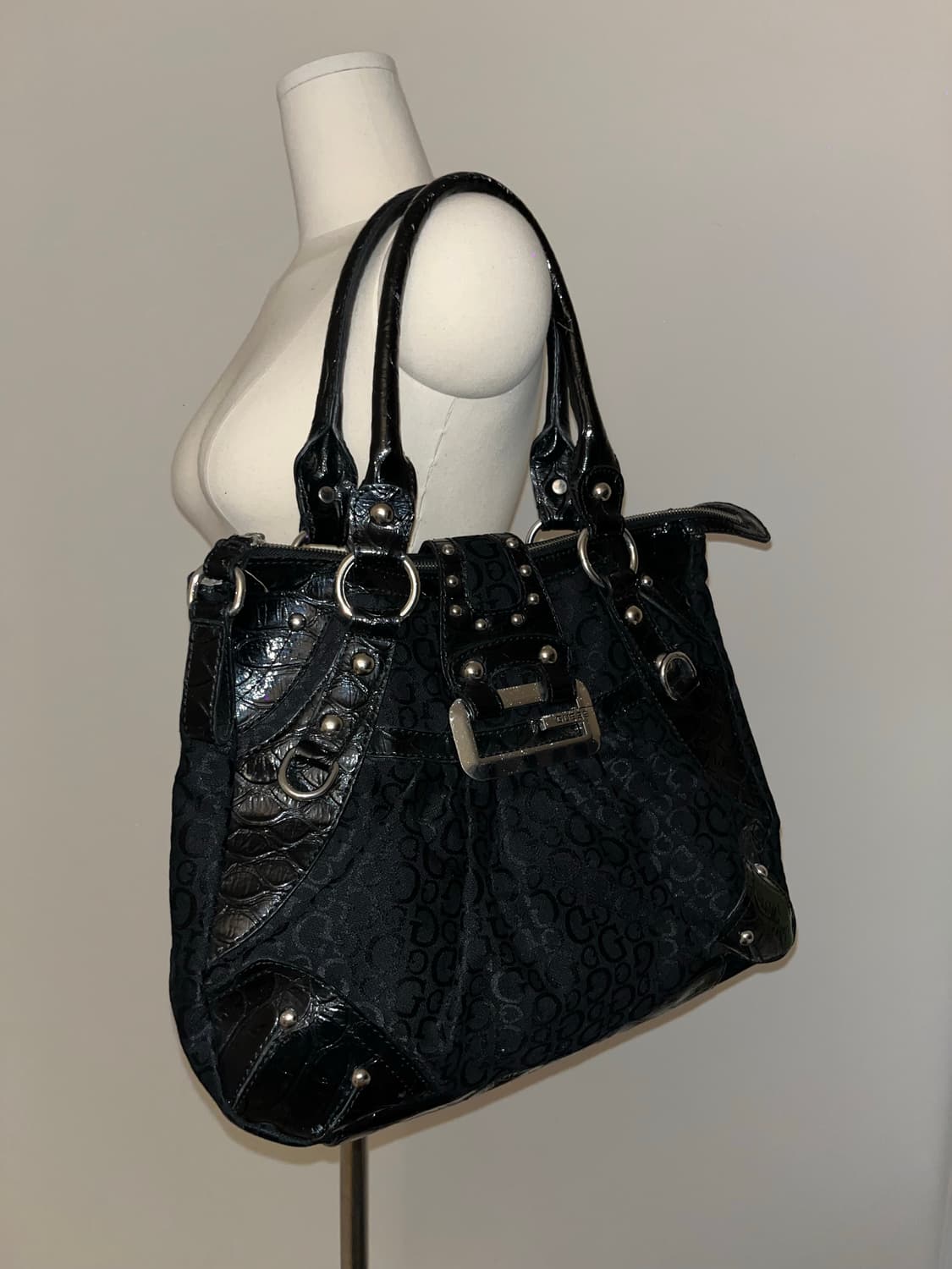 🎉BLACK FRIDAY🎉 Guess black Y2k bag 상품이미지1