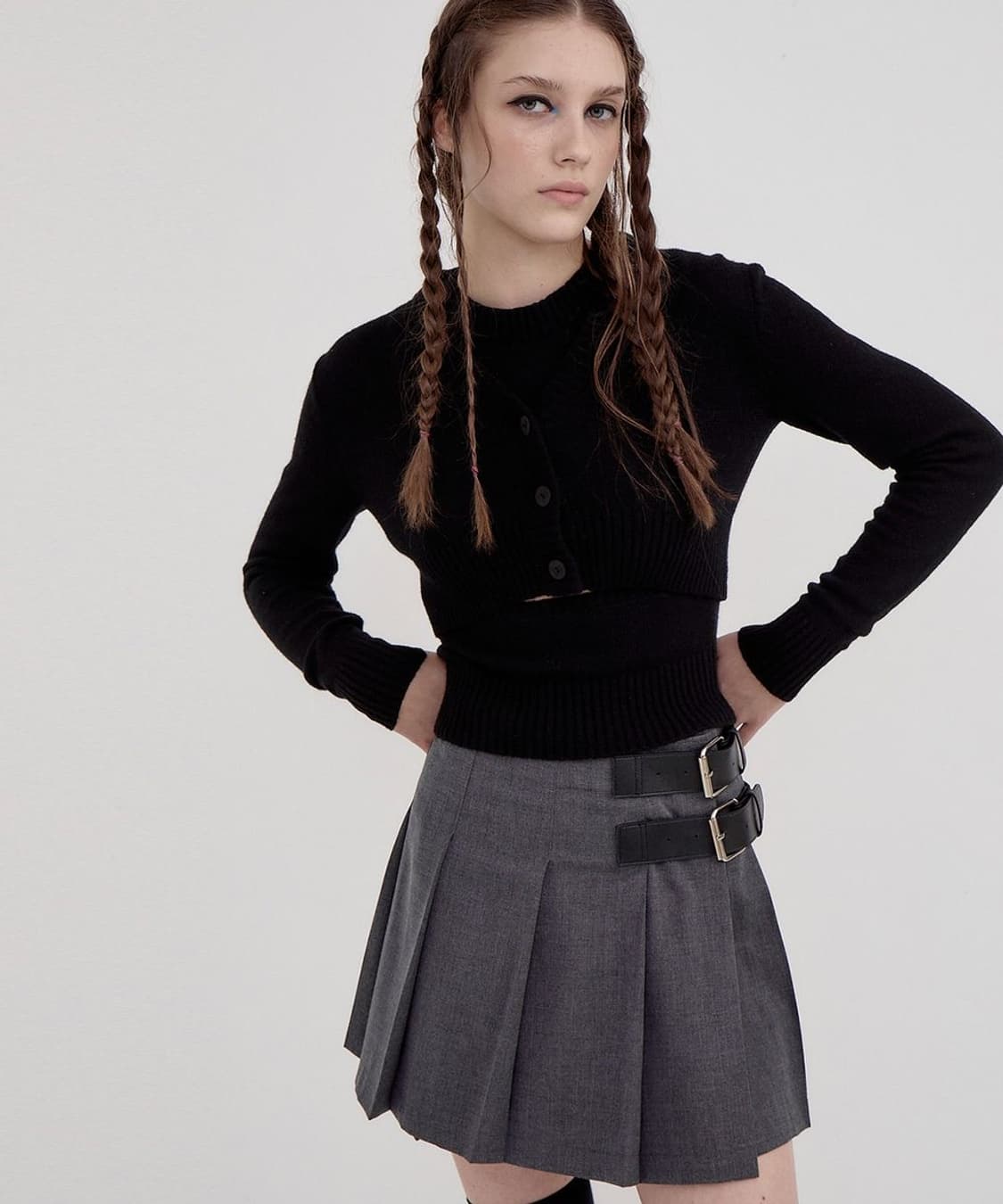 레스트앤레크레이션 22fw 크롭 니트 가디건 블랙 상품이미지1