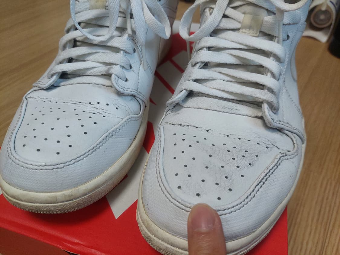 나이키 에어 조던 1 미드 '화이트 쿨그레이' 상품이미지4