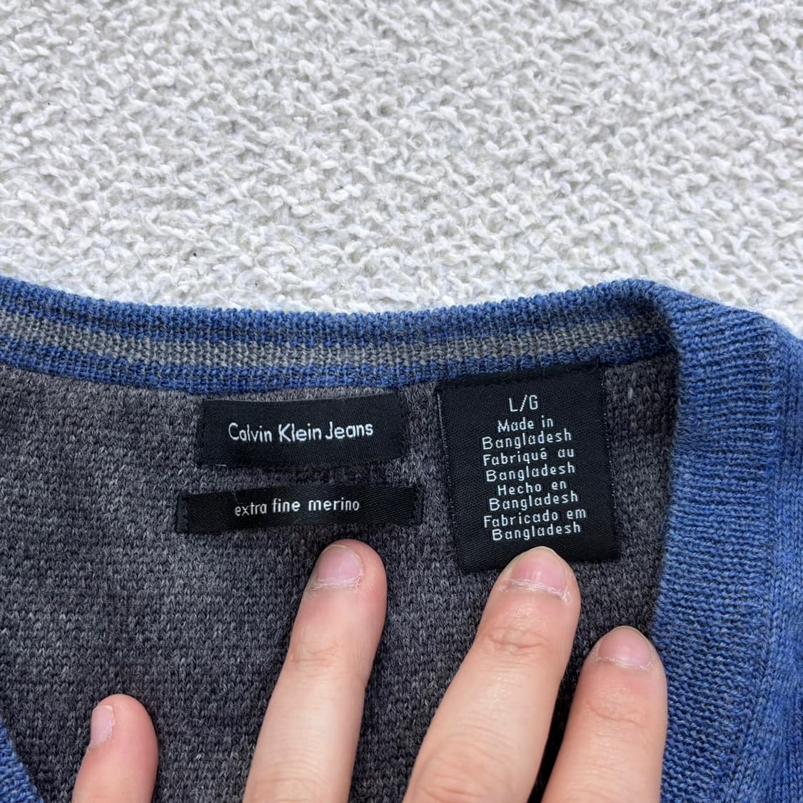 L 캘빈클라인 블루 브이넥 니트 스웨터 0408E1 상품이미지3