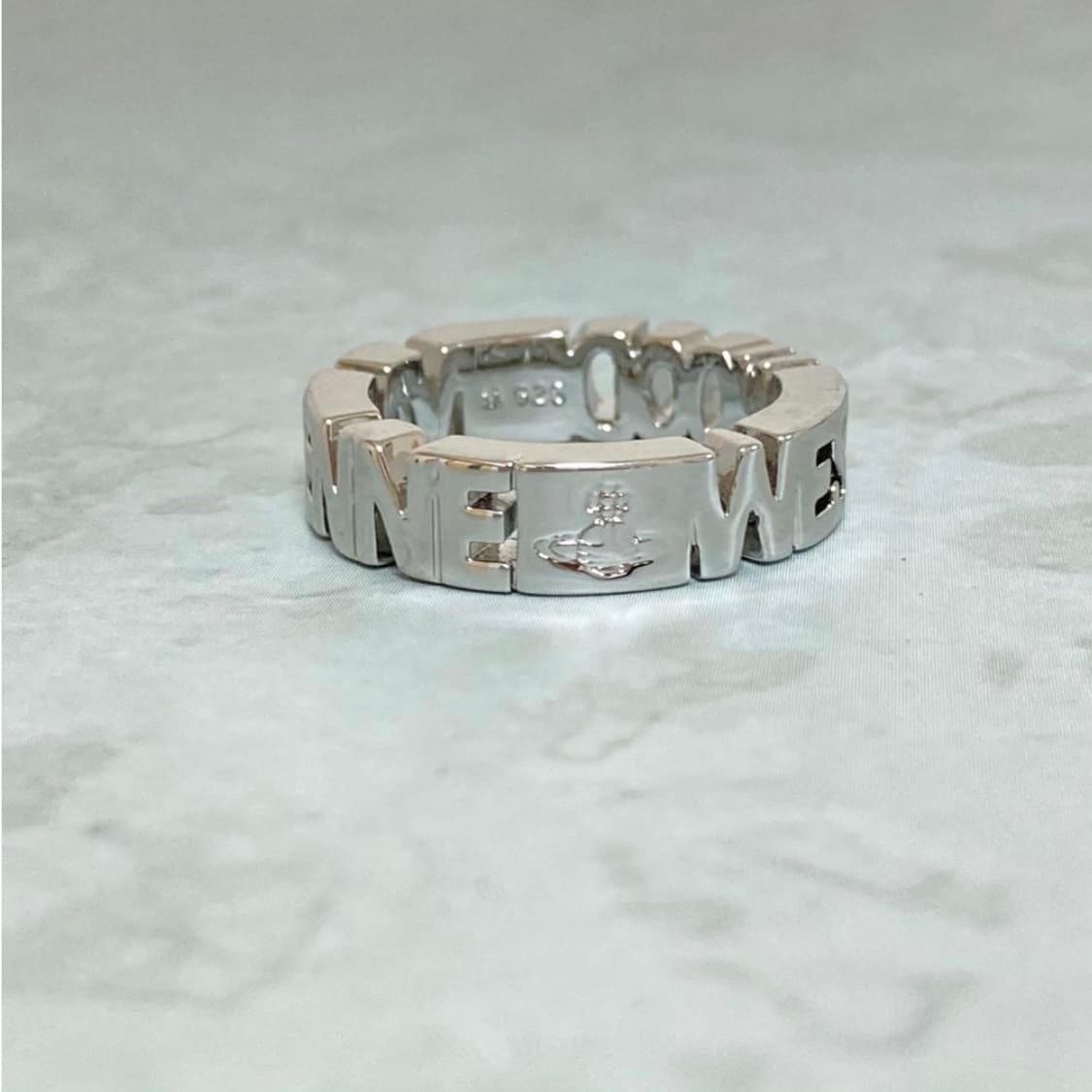 비비안웨스트우드 레터링 orb 로고 반지(새상품) 상품이미지2