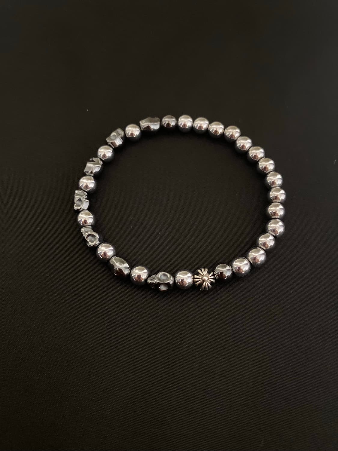 스컬 헤마타이트 팔찌 상품이미지2