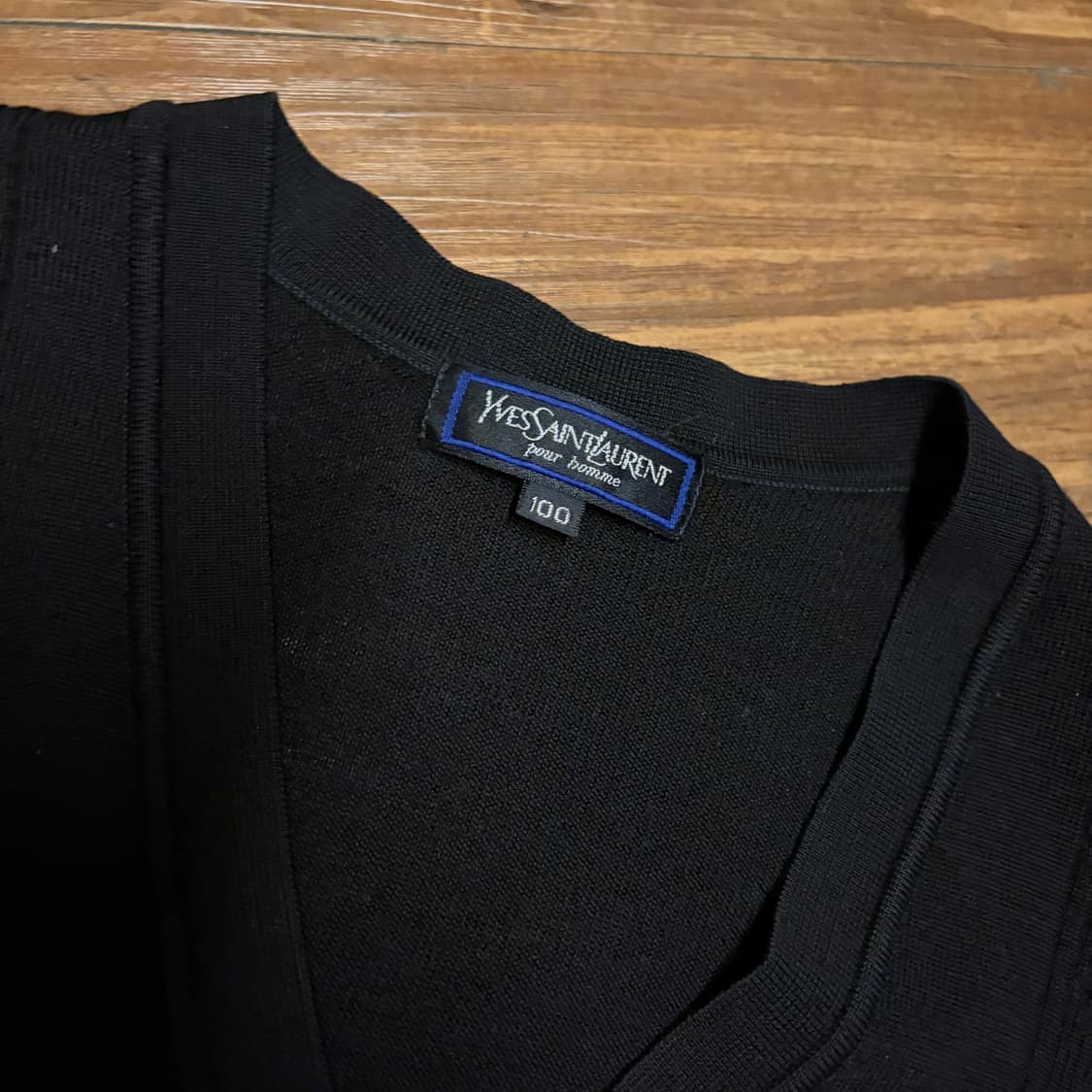 YVES SAINT LAURENT WOOL V-NECK KNIT 상품이미지5