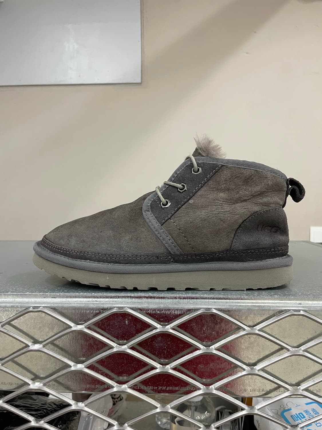 어그 뉴멜 스웨이드 부츠 260 상품이미지1