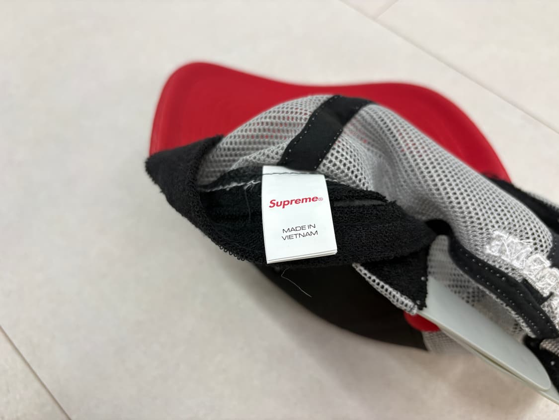 슈프림 콘트라스트 S 메쉬 백 6-패널 그레이 25FW 상품이미지6