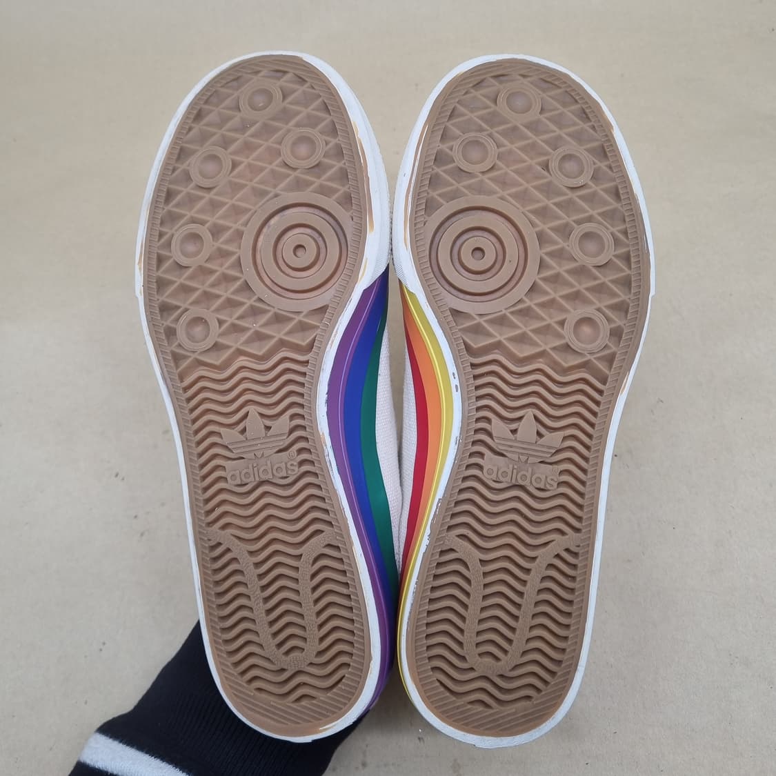 아디다스 니짜 프라이드 스니커즈250 상품이미지3