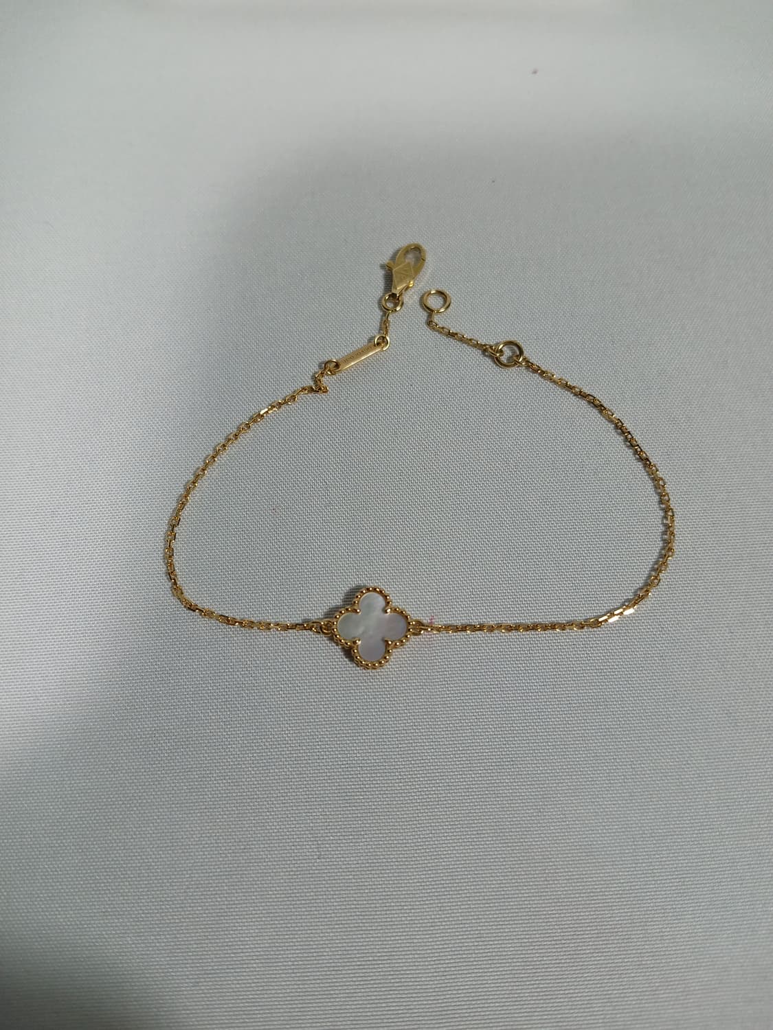 반클리프 알함브라 스위트 팔찌 VCARF68800 상품이미지9